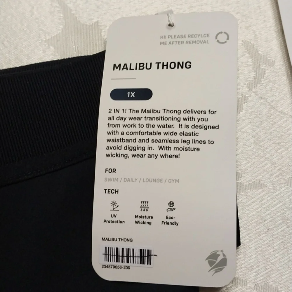 Phoenix NWT Malibu Thong Size 1X Black Seamless UV Protection Moisture Control